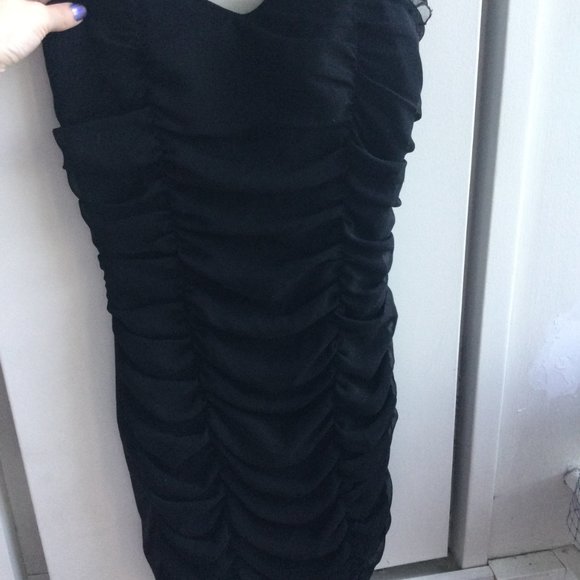 Little black mini dress - Picture 2 of 2